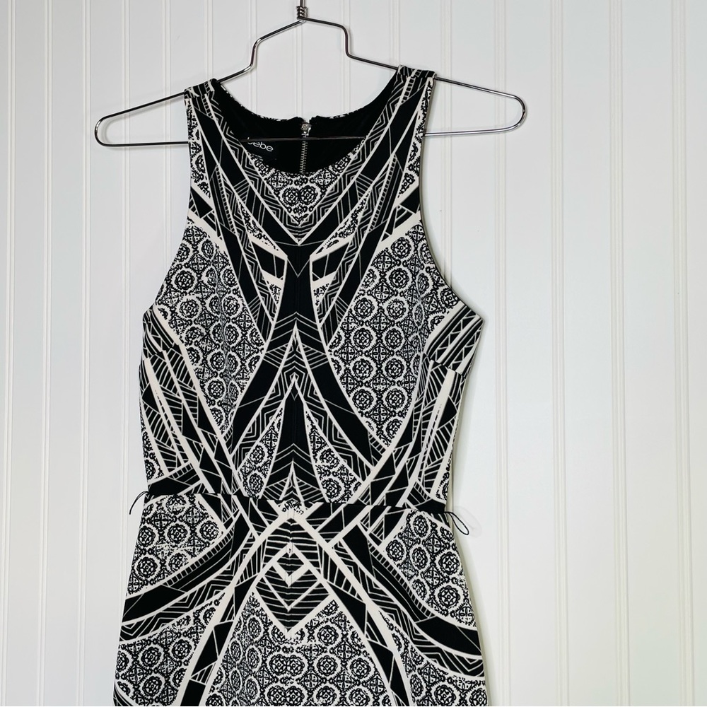 bebe Geometric Racerback Bodycon Dress - Picture 4 of 8